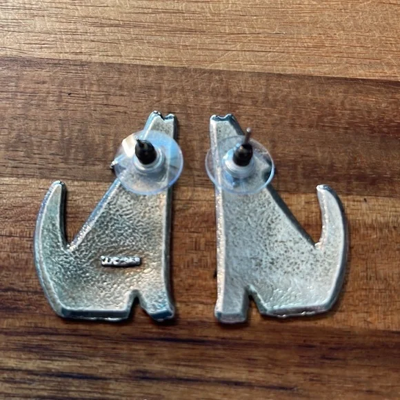 Jj Jonette Southwest 1988 Howling Wolf Pierced Earrings. P/A - Picture 2 of 3